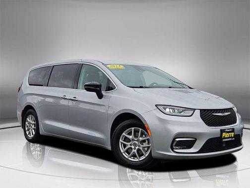 2024 Chrysler Pacifica Touring-L