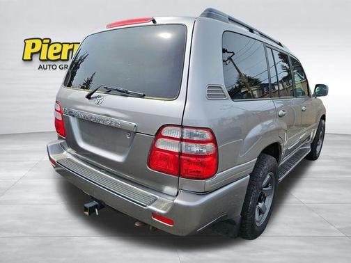 Thunder Cloud 2004 Toyota Land Cruiser