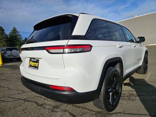 2023 Jeep Grand Cherokee Altitude