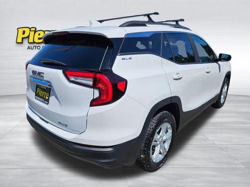 Summit White 2022 GMC Terrain SLE