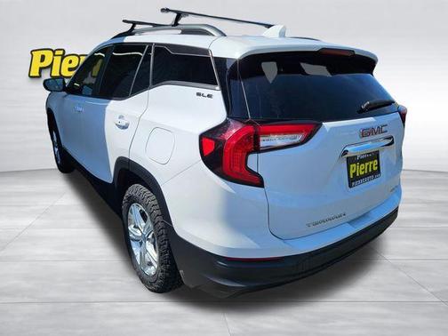Summit White 2022 GMC Terrain SLE