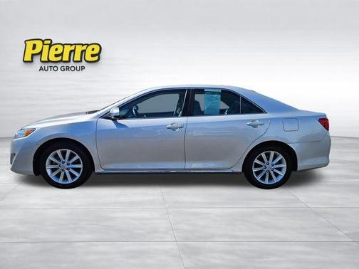 Classic Silver Metallic 2012 Toyota Camry XLE