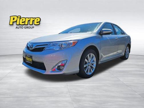 Classic Silver Metallic 2012 Toyota Camry XLE