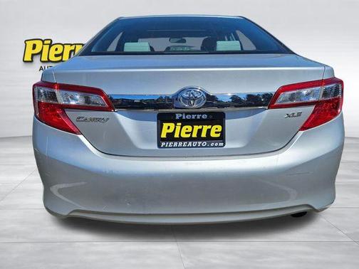 Classic Silver Metallic 2012 Toyota Camry XLE