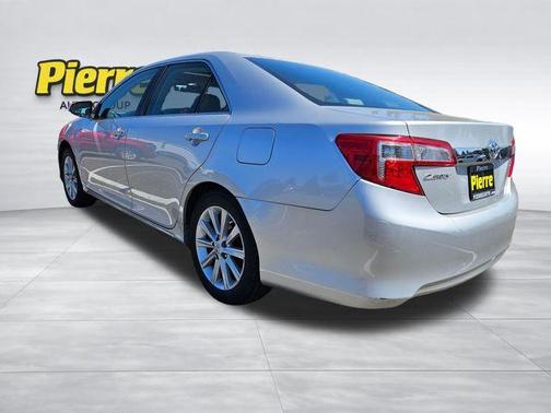 Classic Silver Metallic 2012 Toyota Camry XLE