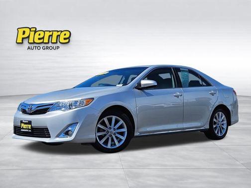 Classic Silver Metallic 2012 Toyota Camry XLE