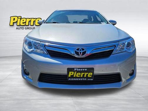 Classic Silver Metallic 2012 Toyota Camry XLE
