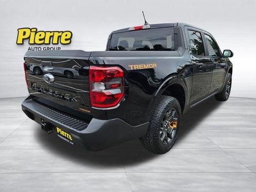 Shadow Black 2024 Ford Maverick XLT