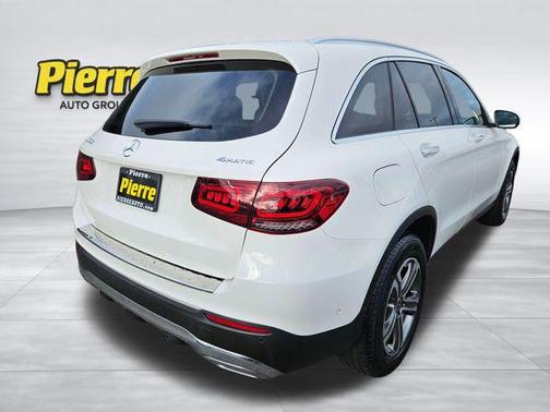 Polar White 2022 Mercedes-Benz GLC 300 Base 4MATIC