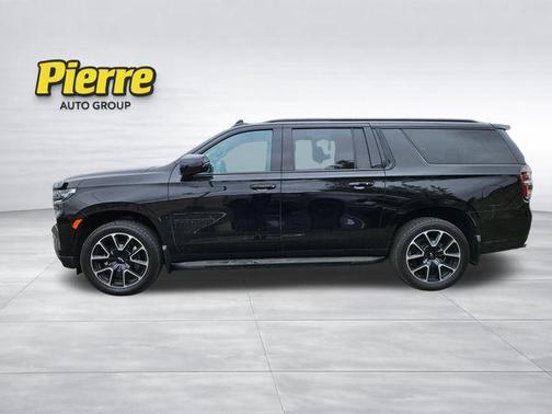 Black 2022 Chevrolet Suburban RST