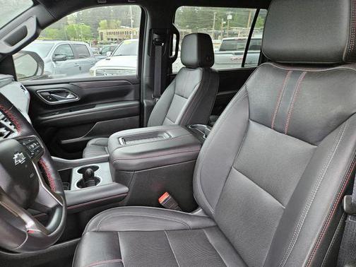 Black 2022 Chevrolet Suburban RST