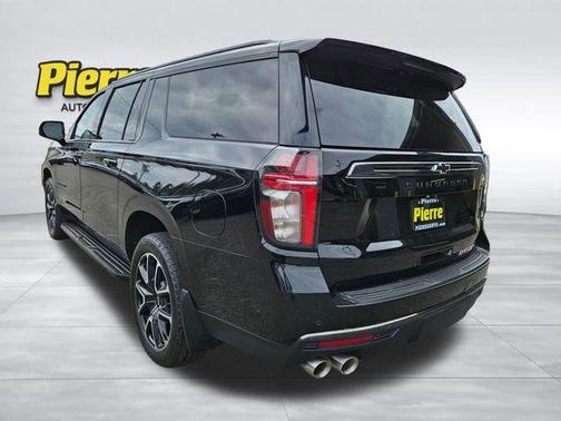 Black 2022 Chevrolet Suburban RST