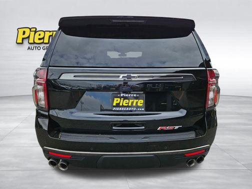 Black 2022 Chevrolet Suburban RST