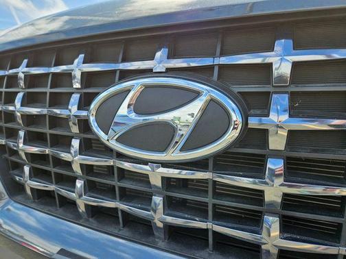 Gray 2025 Hyundai VENUE SEL