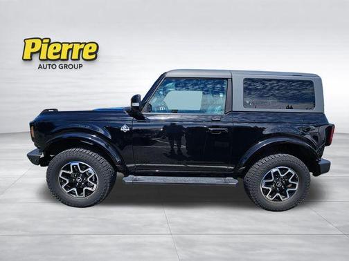 Shadow Black 2022 Ford Bronco Outer Banks