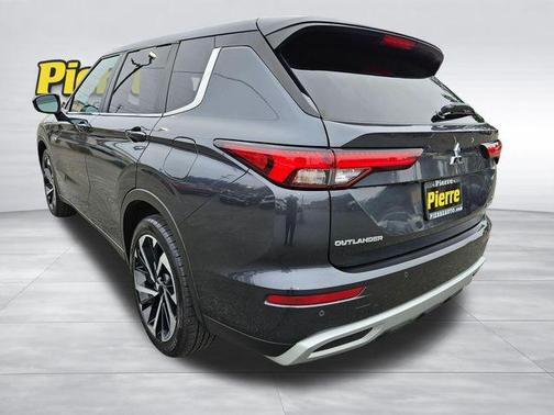 Graphite Gray 2024 Mitsubishi Outlander PHEV SE