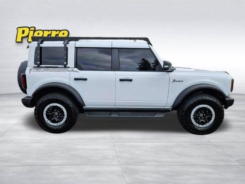 Oxford White 2025 Ford Bronco Badlands