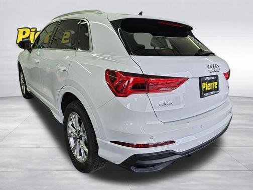 Arkona White 2025 Audi Q3 45 S line Premium