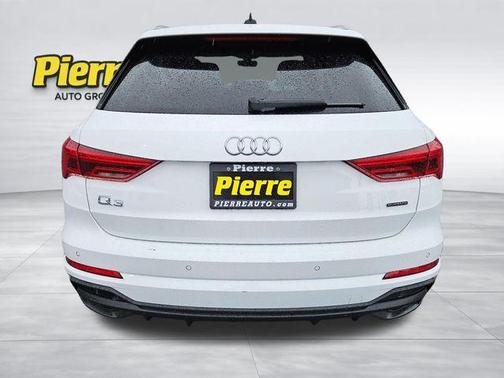 Arkona White 2025 Audi Q3 45 S line Premium