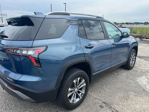 Lakeshore Blue Metallic 2025 Chevrolet Equinox 1LT