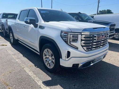 White Frost Tricoat 2022 GMC Sierra 1500 Denali