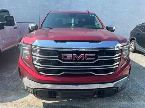 Cayenne Red Tintcoat 2022 GMC Sierra 1500 SLT
