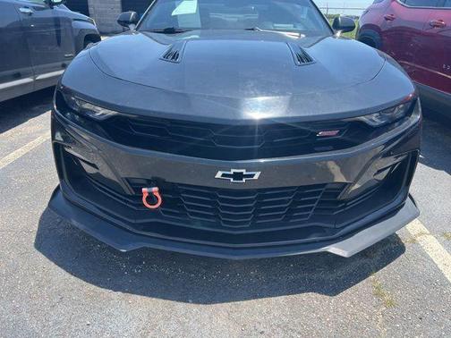 Mosaic Black Metallic 2019 Chevrolet Camaro 2SS