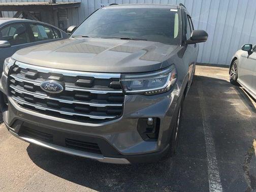 Carbonized Gray Metallic 2025 Ford Explorer Active