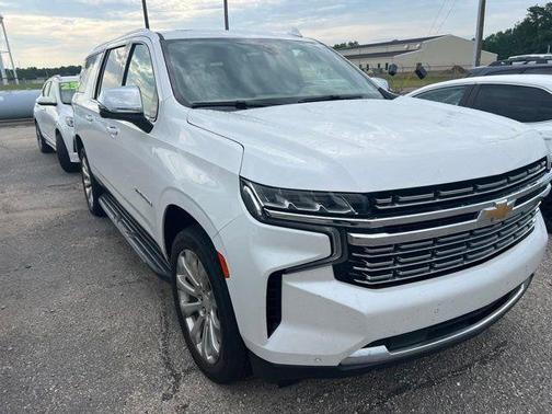 Iridescent Pearl Tricoat 2021 Chevrolet Suburban Premier