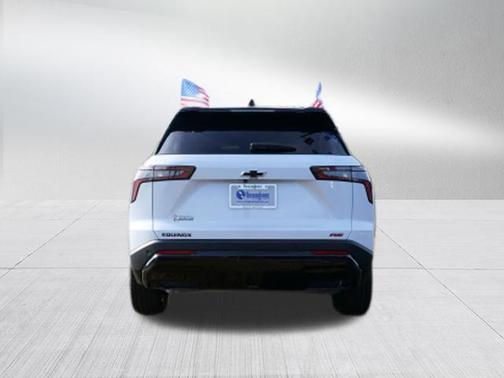 Polar White Tricoat 2026 Chevrolet Equinox FWD RS