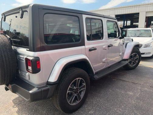 2023 Jeep Wrangler 4-Door Sahara 4x4