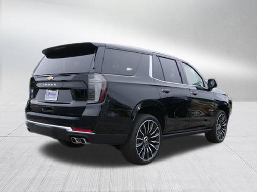 2025 Chevrolet Tahoe 4WD High Country
