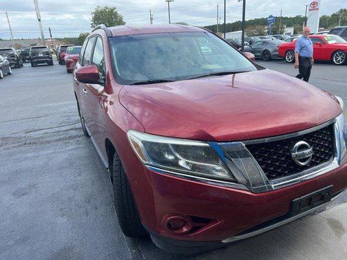 2016 Nissan Pathfinder S