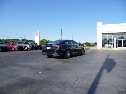 Black 2021 Lexus ES 350 Base