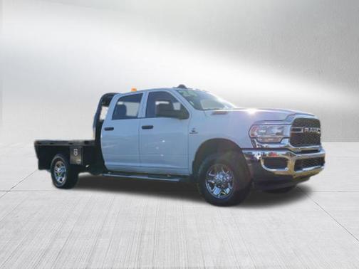 2024 RAM 2500 Tradesman Crew Cab 4x4 8' Box