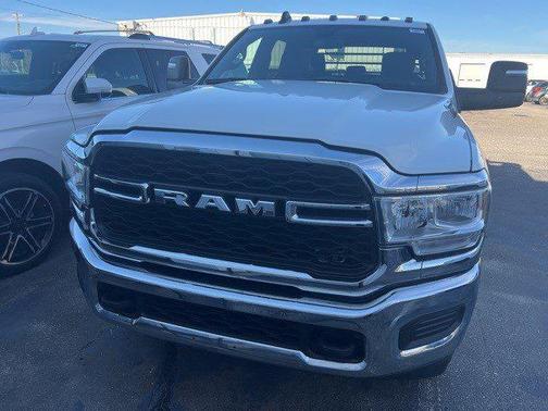 2024 RAM 2500 Tradesman Crew Cab 4x4 8' Box
