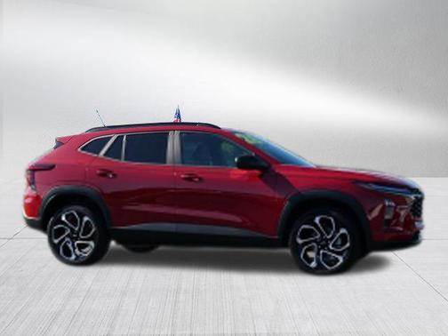 Apex Red 2026 Chevrolet Trax FWD 2RS