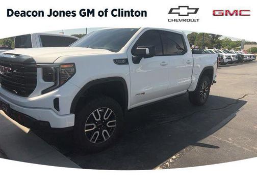 Summit White 2024 GMC Sierra 1500 AT4