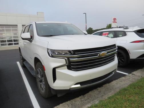 Iridescent Pearl Tricoat 2022 Chevrolet Tahoe LT