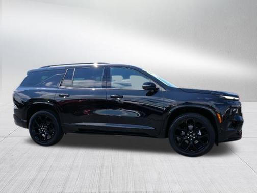 2025 Chevrolet Traverse RS