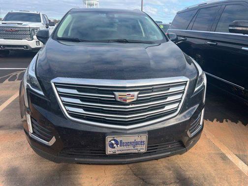 Stellar Black Metallic 2019 Cadillac XT5 Luxury