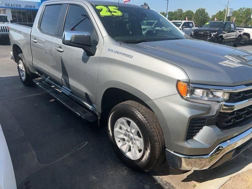 Sterling Gray Metallic 2025 Chevrolet Silverado 1500 LT