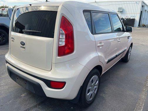 2013 Kia Soul Base