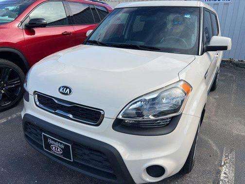 2013 Kia Soul Base