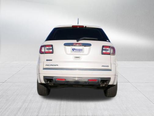 2016 GMC Acadia Denali