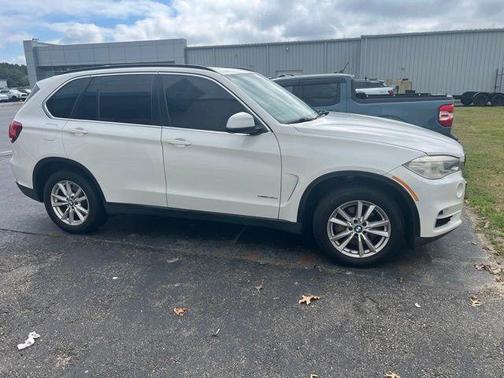 Alpine White 2015 BMW X5 sDrive35i