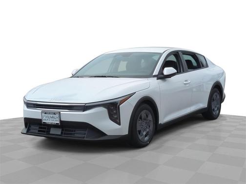2025 Kia K4 LX