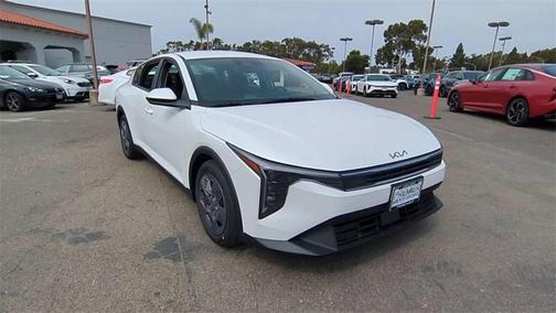 2025 Kia K4 LX