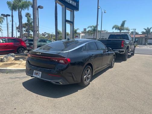 2022 Kia K5 LX