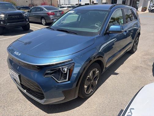 Mineral Blue 2023 Kia Niro EV Wind